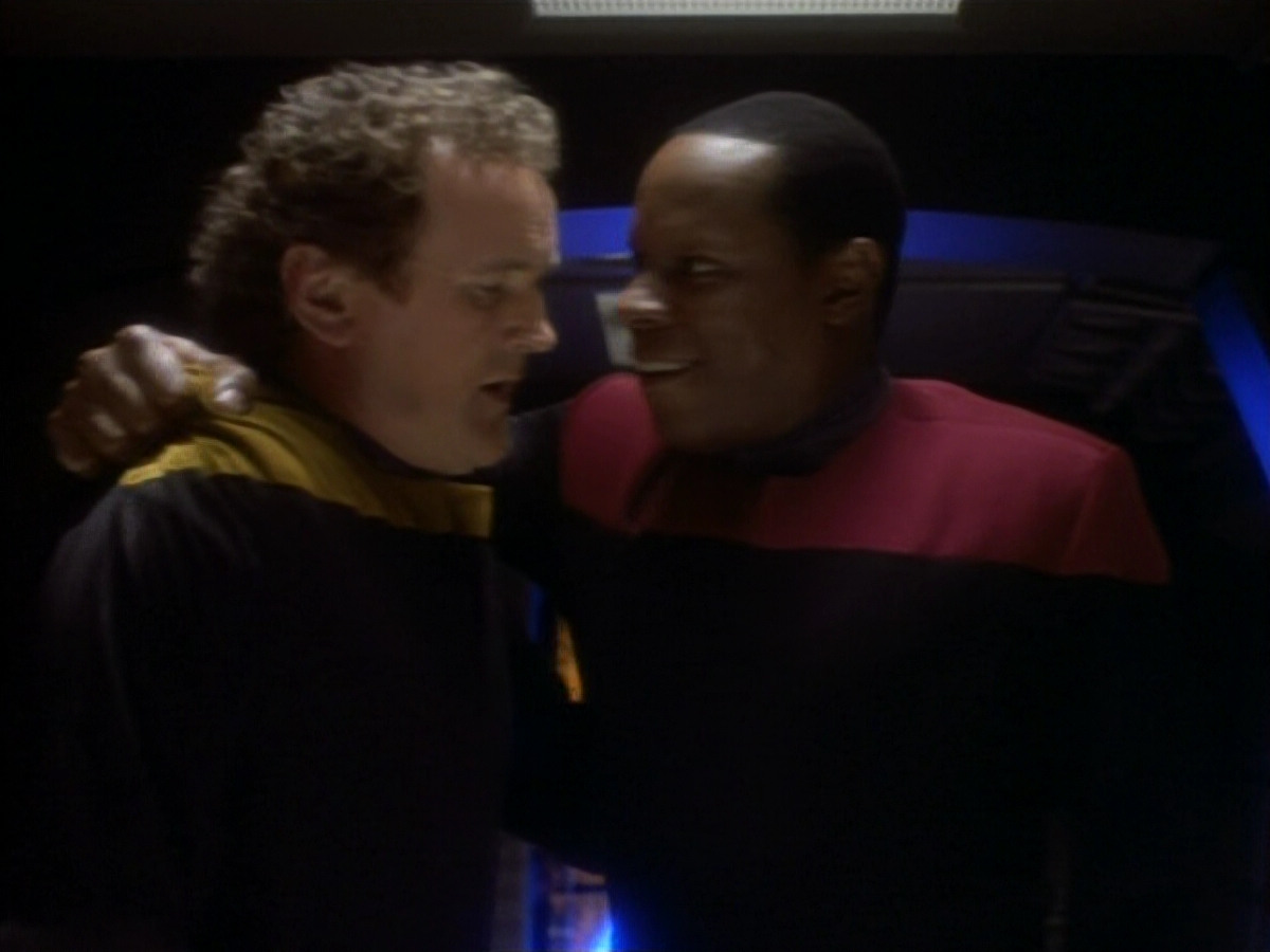 extant_StarTrekDS9_1x18-DramatisPersonae_03282.jpg