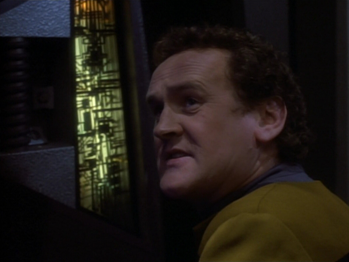 extant_StarTrekDS9_1x18-DramatisPersonae_03456.jpg