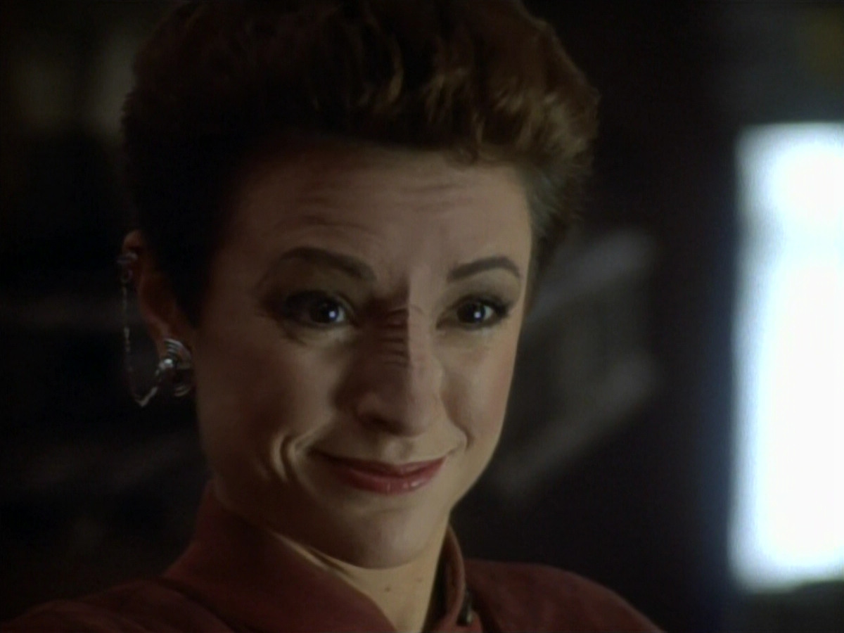 extant_StarTrekDS9_1x18-DramatisPersonae_03471.jpg