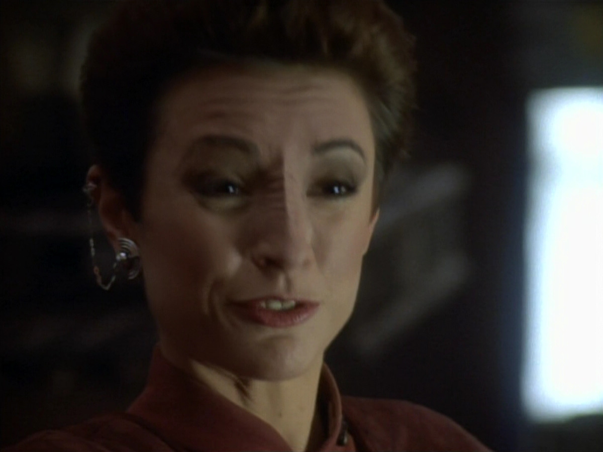 extant_StarTrekDS9_1x18-DramatisPersonae_03472.jpg