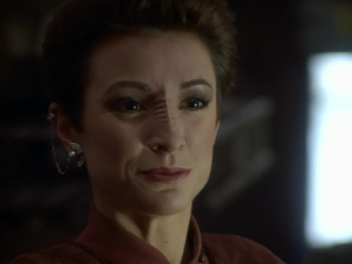 extant_StarTrekDS9_1x18-DramatisPersonae_03473.jpg