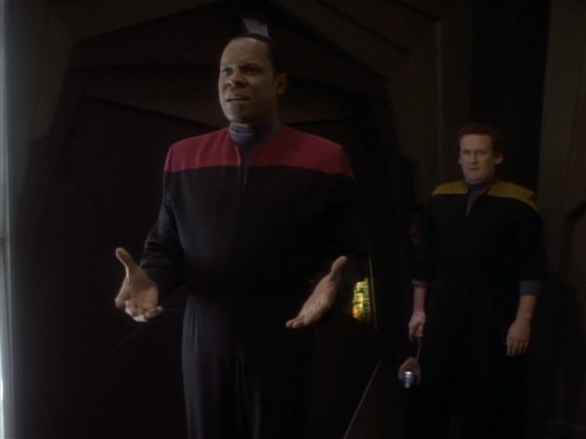 extant_StarTrekDS9_1x18-DramatisPersonae_03497.jpg