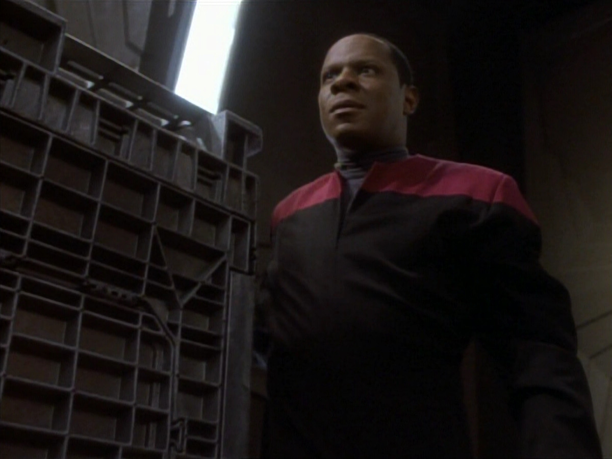 extant_StarTrekDS9_1x18-DramatisPersonae_03640.jpg