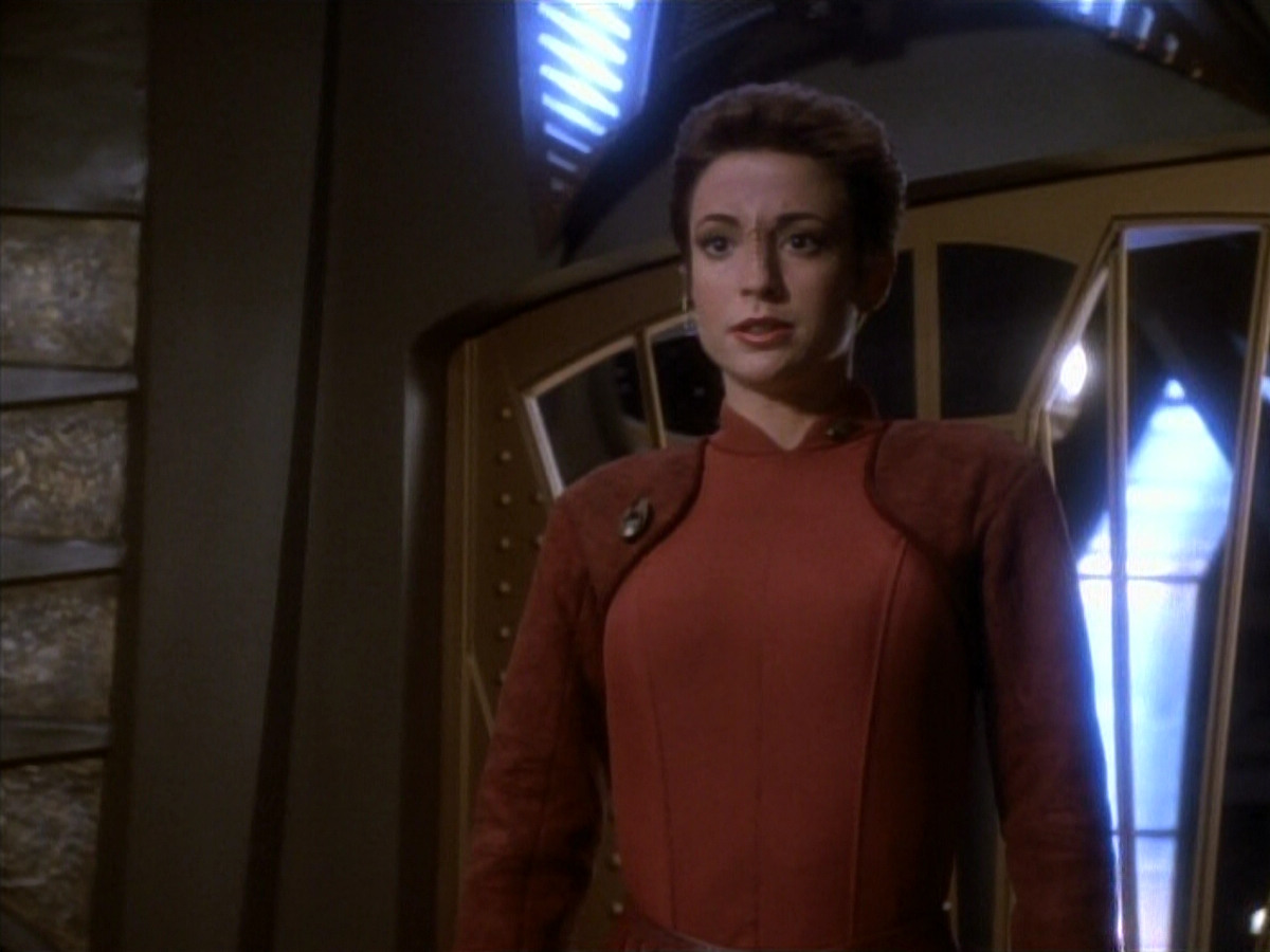 extant_StarTrekDS9_1x18-DramatisPersonae_03700.jpg