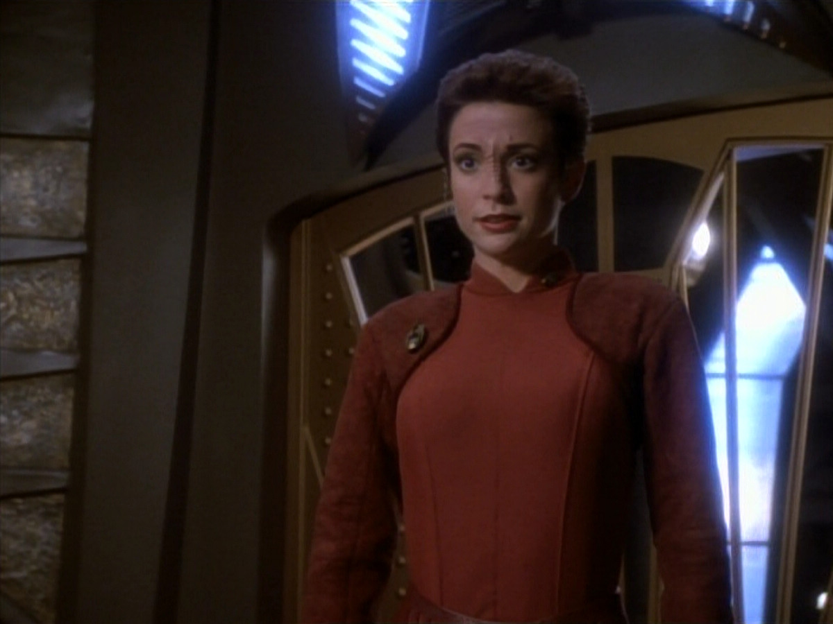 extant_StarTrekDS9_1x18-DramatisPersonae_03717.jpg