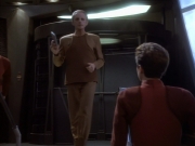 extant_StarTrekDS9_1x18-DramatisPersonae_00156.jpg