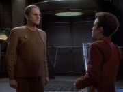extant_StarTrekDS9_1x18-DramatisPersonae_00163.jpg