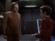 extant_StarTrekDS9_1x18-DramatisPersonae_00164.jpg