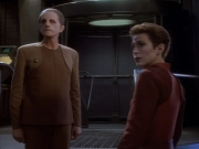 extant_StarTrekDS9_1x18-DramatisPersonae_00172.jpg