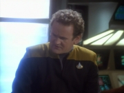 extant_StarTrekDS9_1x18-DramatisPersonae_00224.jpg