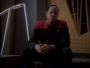 extant_StarTrekDS9_1x18-DramatisPersonae_01570.jpg