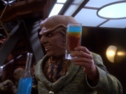 extant_StarTrekDS9_1x18-DramatisPersonae_01617.jpg