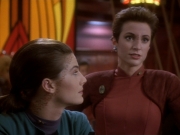 extant_StarTrekDS9_1x18-DramatisPersonae_01650.jpg