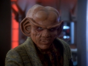 extant_StarTrekDS9_1x18-DramatisPersonae_01654.jpg