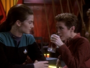 extant_StarTrekDS9_1x18-DramatisPersonae_01720.jpg