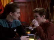extant_StarTrekDS9_1x18-DramatisPersonae_01721.jpg