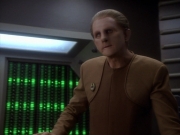 extant_StarTrekDS9_1x18-DramatisPersonae_01988.jpg