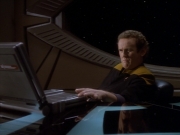 Filename=extant_StarTrekDS9_1x18-DramatisPersonae_02111.jpg
Filesize=138KiB
Dimensions=1200x900
Date added=Jun 13, 2019 extant_StarTrekDS9_1x18-DramatisPersonae_02111.jpg