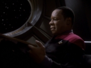 extant_StarTrekDS9_1x18-DramatisPersonae_02406.jpg