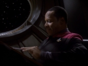extant_StarTrekDS9_1x18-DramatisPersonae_02409.jpg