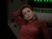 extant_StarTrekDS9_1x18-DramatisPersonae_02455.jpg