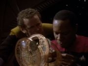 Filename=extant_StarTrekDS9_1x18-DramatisPersonae_02732.jpg
Filesize=154KiB
Dimensions=1200x900
Date added=Jun 13, 2019 extant_StarTrekDS9_1x18-DramatisPersonae_02732.jpg