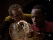 Filename=extant_StarTrekDS9_1x18-DramatisPersonae_02741.jpg
Filesize=154KiB
Dimensions=1200x900
Date added=Jun 13, 2019 extant_StarTrekDS9_1x18-DramatisPersonae_02741.jpg
