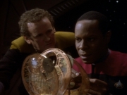 Filename=extant_StarTrekDS9_1x18-DramatisPersonae_02745.jpg
Filesize=147KiB
Dimensions=1200x900
Date added=Jun 13, 2019 extant_StarTrekDS9_1x18-DramatisPersonae_02745.jpg