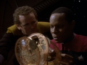 Filename=extant_StarTrekDS9_1x18-DramatisPersonae_02748.jpg
Filesize=149KiB
Dimensions=1200x900
Date added=Jun 13, 2019 extant_StarTrekDS9_1x18-DramatisPersonae_02748.jpg