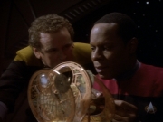 Filename=extant_StarTrekDS9_1x18-DramatisPersonae_02751.jpg
Filesize=154KiB
Dimensions=1200x900
Date added=Jun 13, 2019 extant_StarTrekDS9_1x18-DramatisPersonae_02751.jpg