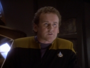 extant_StarTrekDS9_1x18-DramatisPersonae_02770.jpg