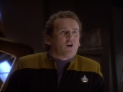 extant_StarTrekDS9_1x18-DramatisPersonae_02777.jpg