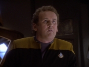 extant_StarTrekDS9_1x18-DramatisPersonae_02784.jpg