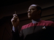 extant_StarTrekDS9_1x18-DramatisPersonae_02791.jpg