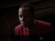 extant_StarTrekDS9_1x18-DramatisPersonae_02794.jpg