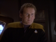 extant_StarTrekDS9_1x18-DramatisPersonae_02808.jpg
