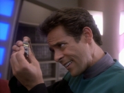 extant_StarTrekDS9_1x18-DramatisPersonae_02831.jpg