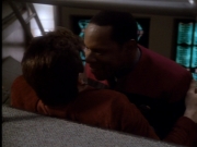 extant_StarTrekDS9_1x18-DramatisPersonae_03136.jpg