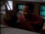 extant_StarTrekDS9_1x18-DramatisPersonae_03138.jpg
