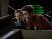 extant_StarTrekDS9_1x18-DramatisPersonae_03209.jpg