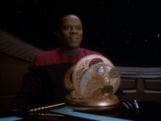 Filename=extant_StarTrekDS9_1x18-DramatisPersonae_03694.jpg
Filesize=129KiB
Dimensions=1200x900
Date added=Jun 13, 2019 extant_StarTrekDS9_1x18-DramatisPersonae_03694.jpg