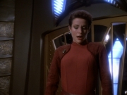 extant_StarTrekDS9_1x18-DramatisPersonae_03697.jpg