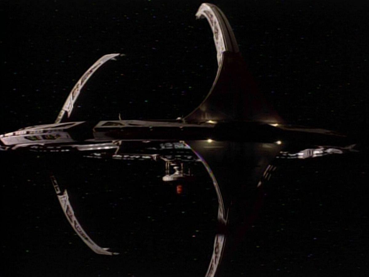 extant_StarTrekDS9_1x19-Duet_00003.jpg