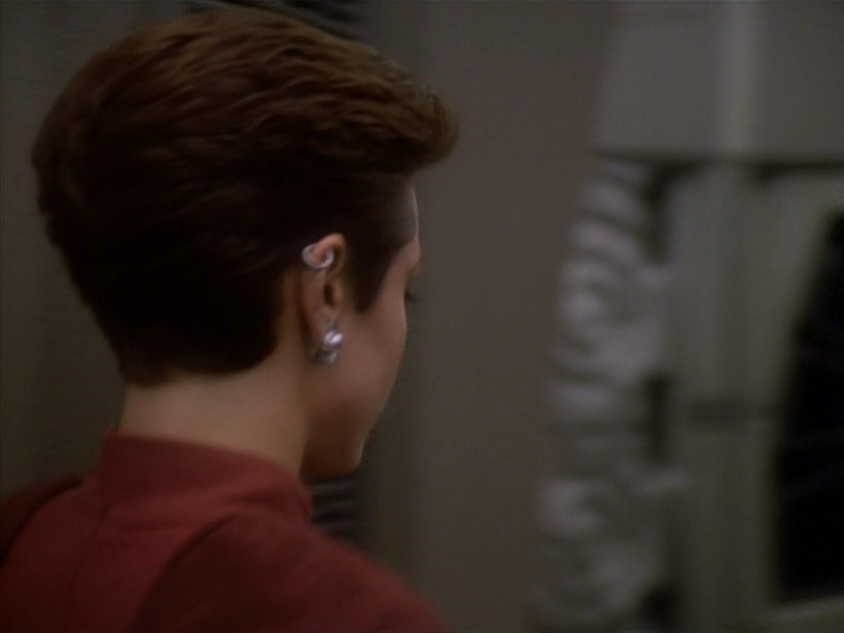extant_StarTrekDS9_1x19-Duet_00162.jpg