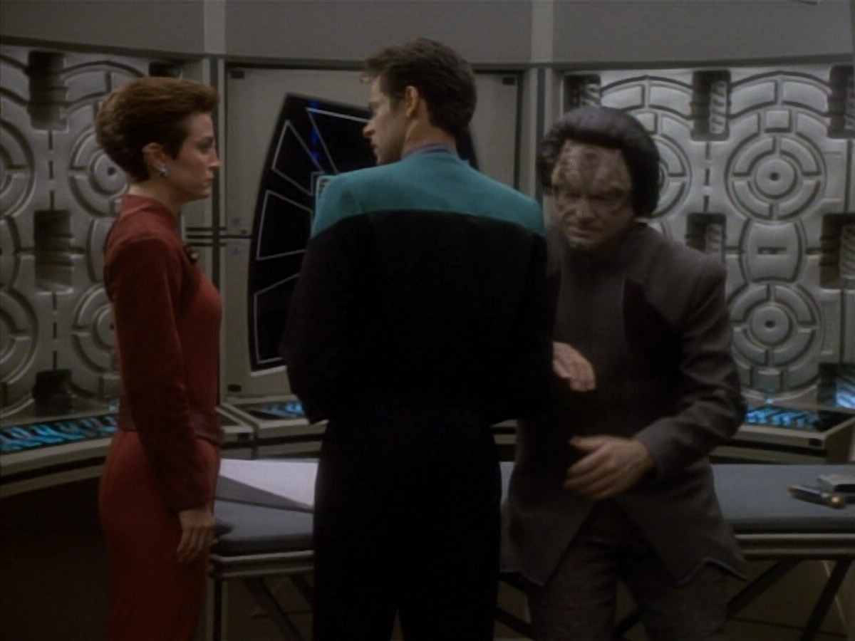 extant_StarTrekDS9_1x19-Duet_00359.jpg