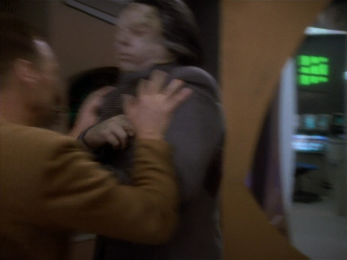 extant_StarTrekDS9_1x19-Duet_00365.jpg