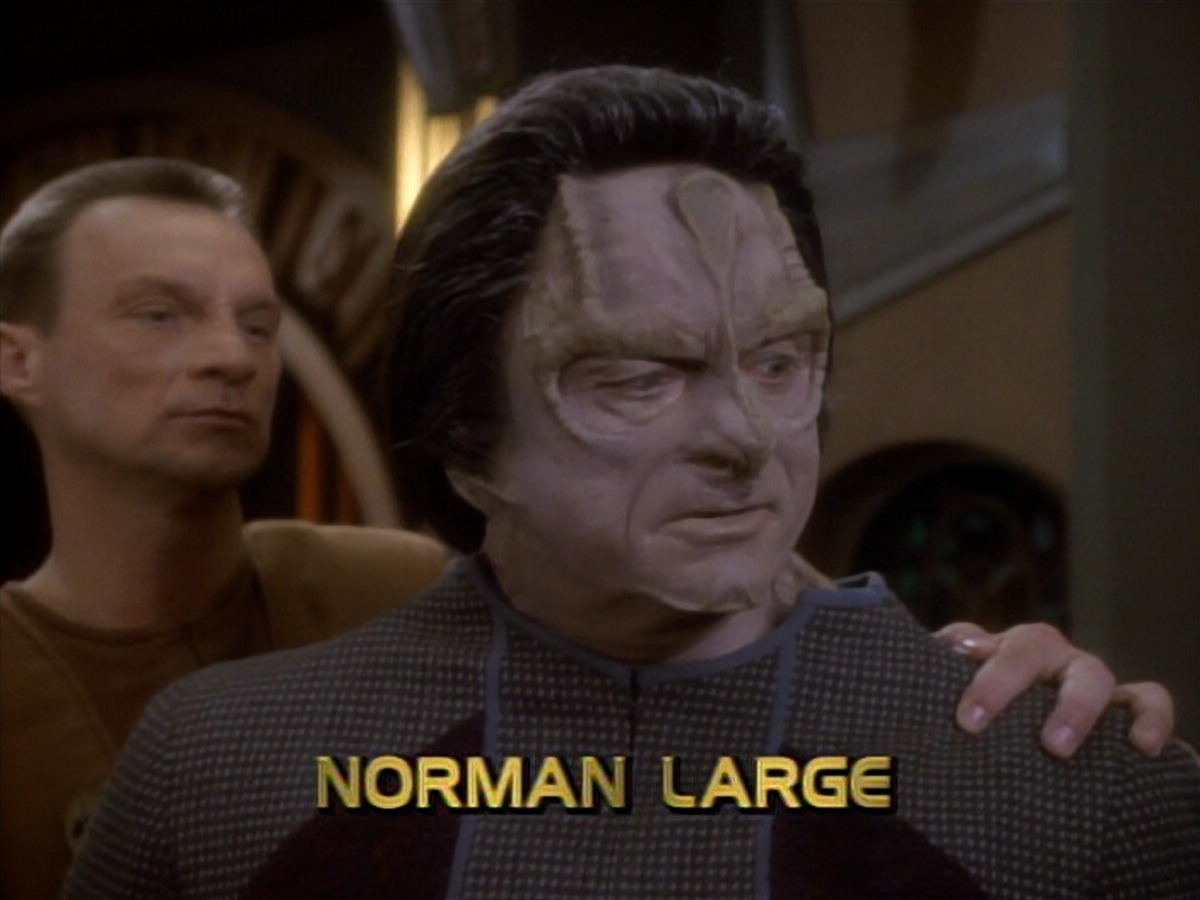 extant_StarTrekDS9_1x19-Duet_00401.jpg