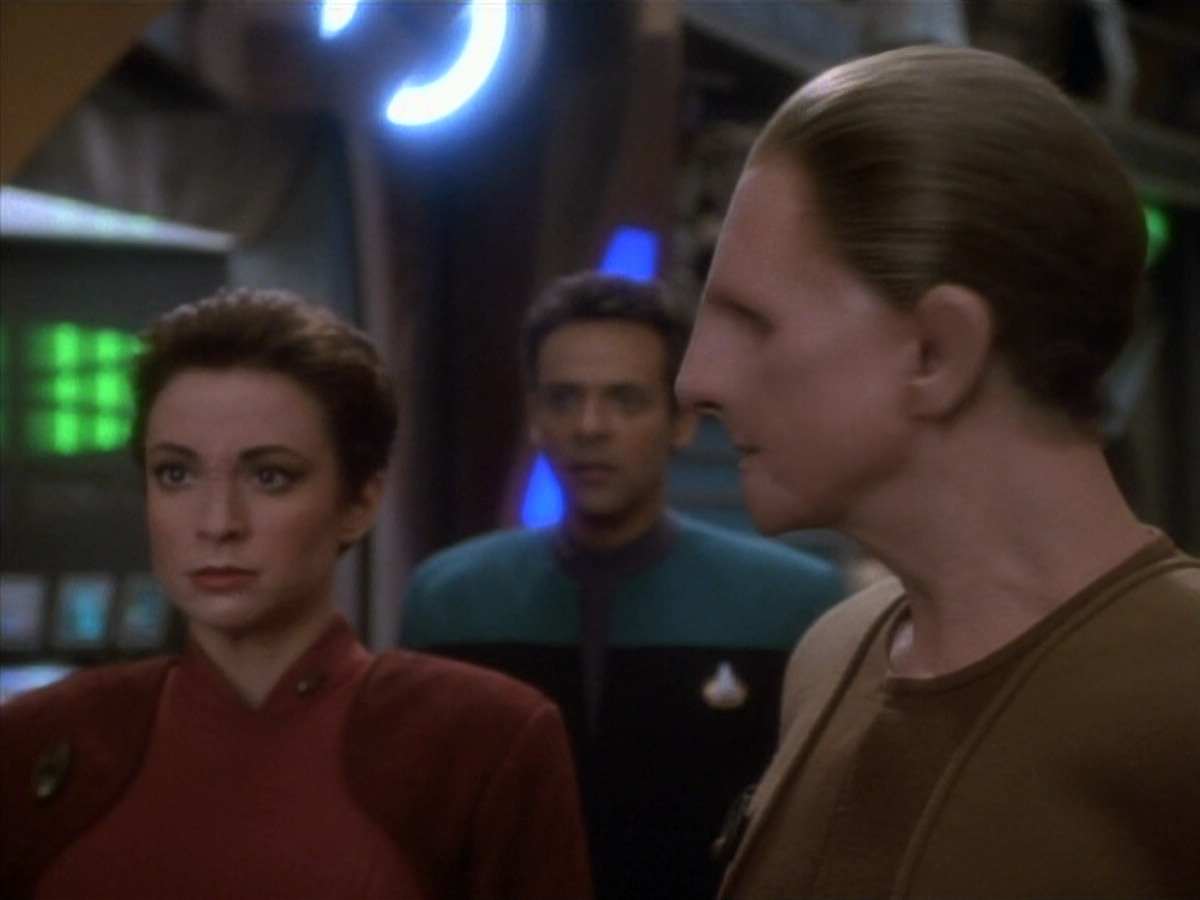 extant_StarTrekDS9_1x19-Duet_00418.jpg
