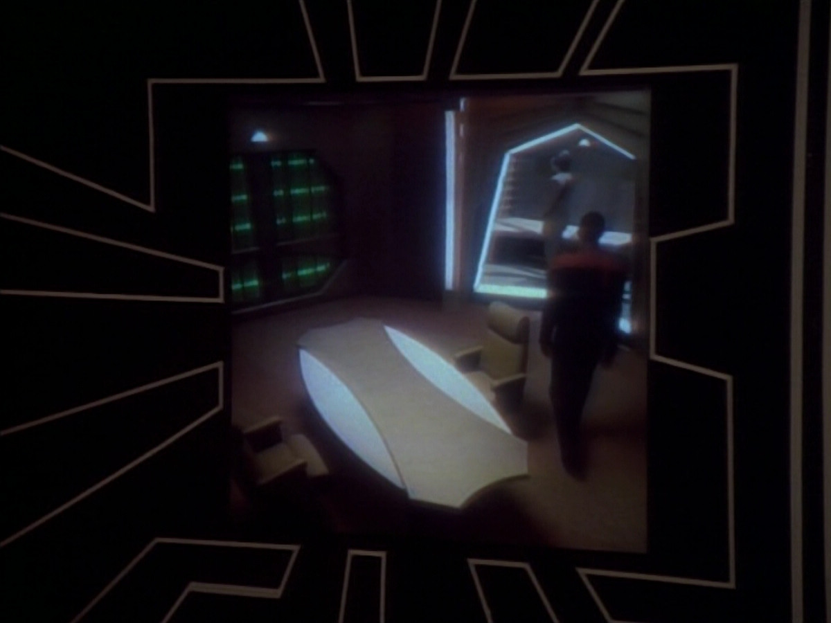 extant_StarTrekDS9_1x19-Duet_00568.jpg