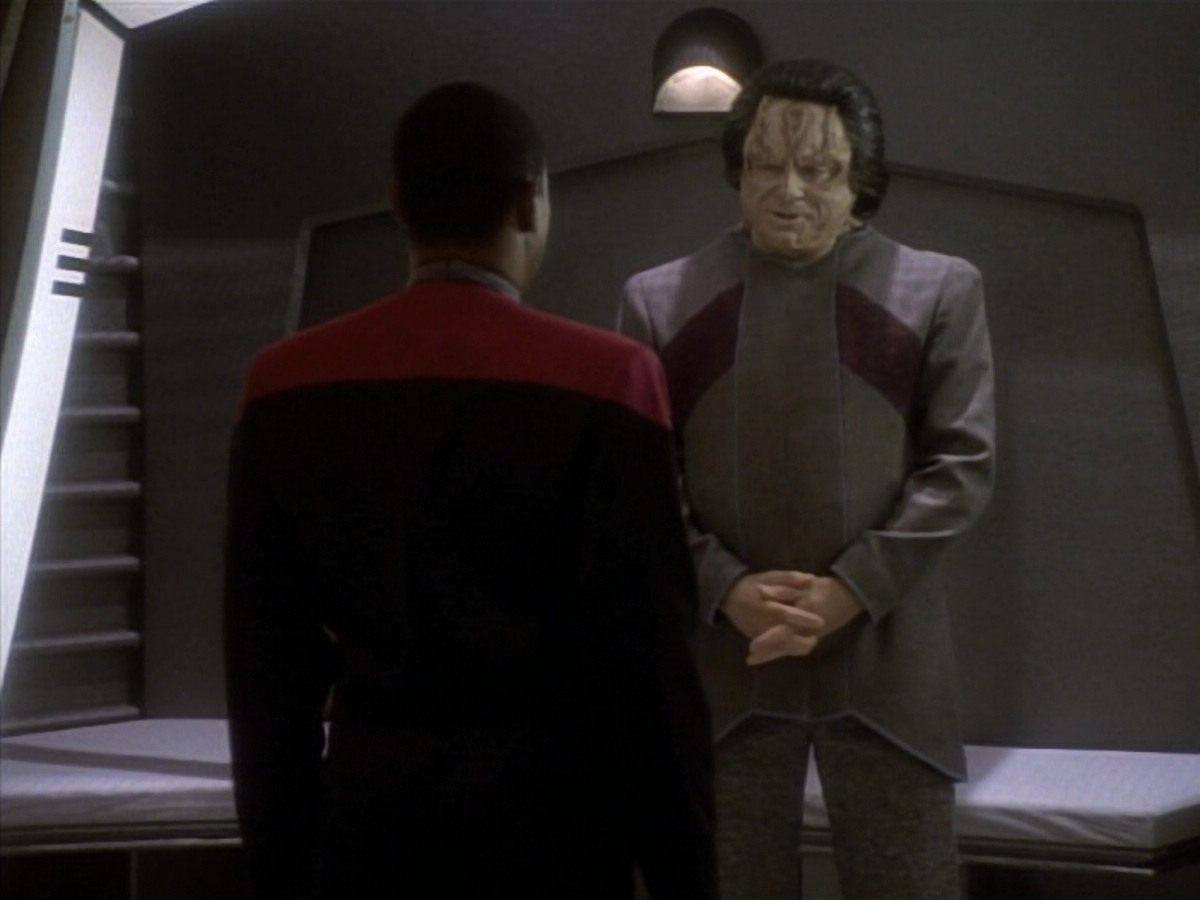 extant_StarTrekDS9_1x19-Duet_00584.jpg